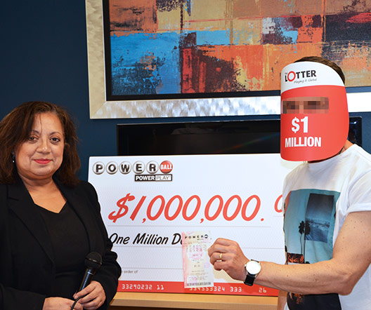 Australian wins Powerball prize